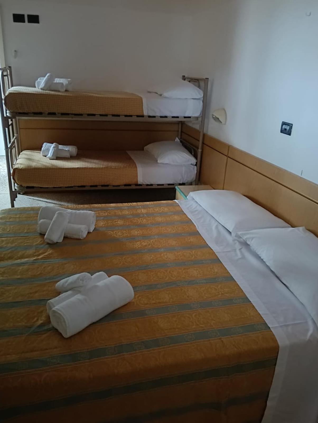 Hotel Sidney Bellaria-Igea Marina Exterior foto