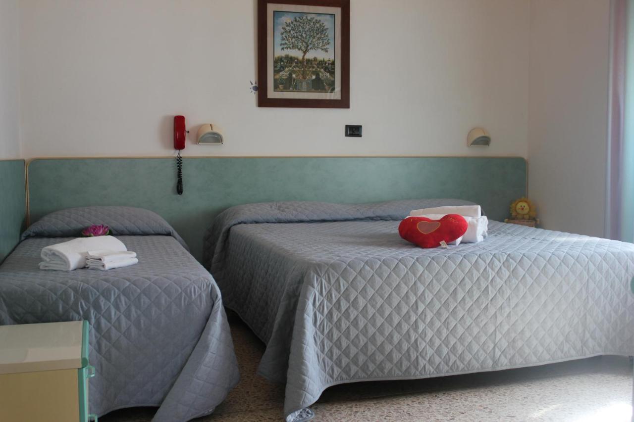 Hotel Sidney Bellaria-Igea Marina Exterior foto