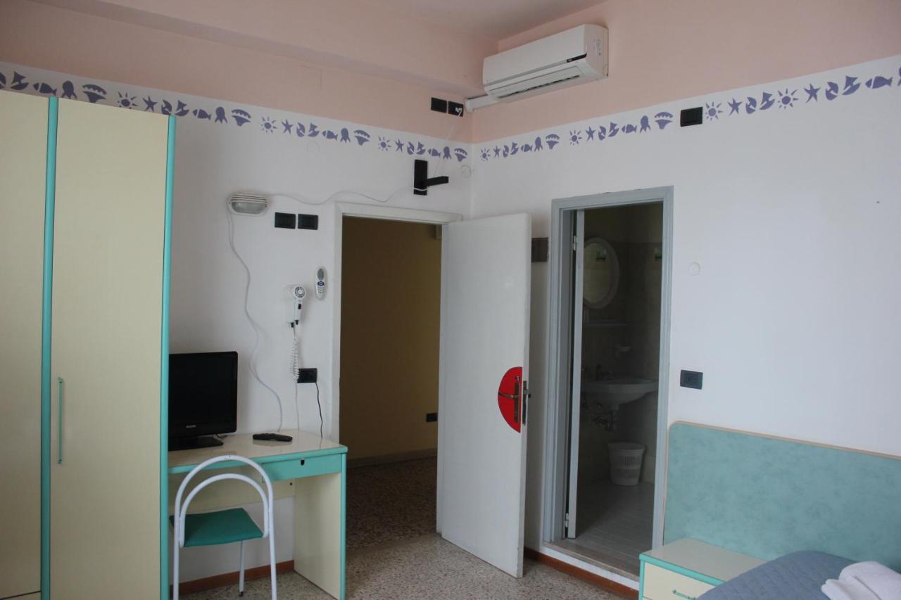 Hotel Sidney Bellaria-Igea Marina Exterior foto